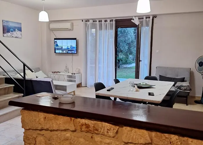 Ktima Manolas Case de vacanță